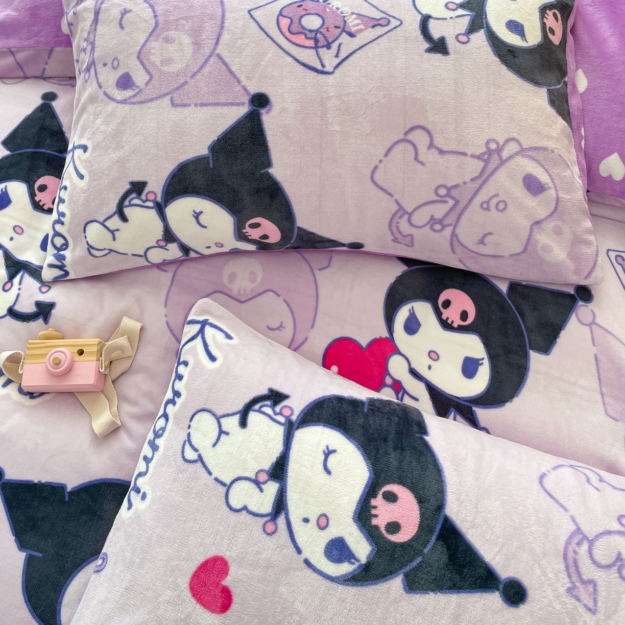 91家纺网 家纺一手货源 找家纺 博雅 2025新款三丽鸥正版授权高克重牛奶绒小版四件套提供买家秀 牛奶绒小版-开心库洛米