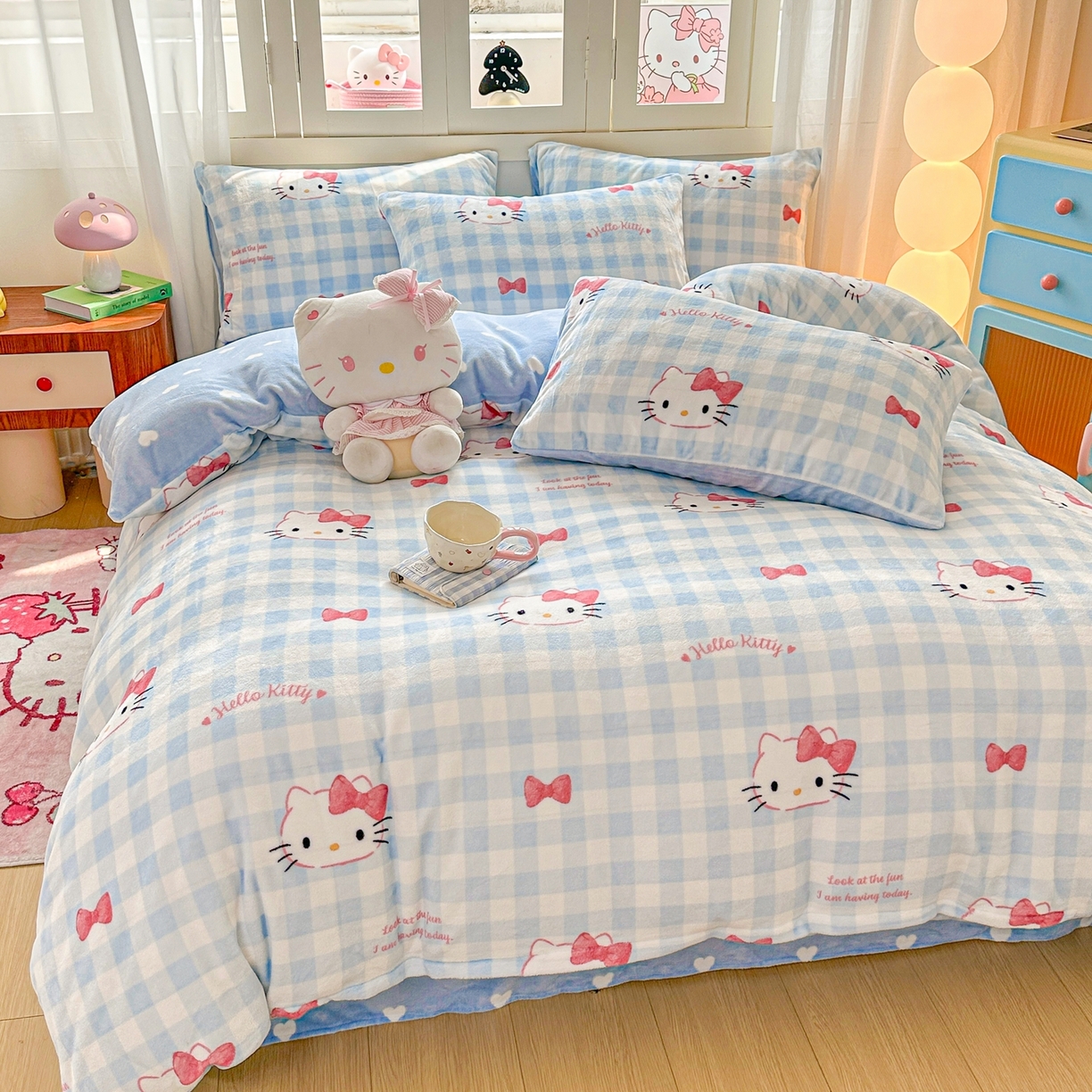 91家纺网 家纺一手货源 找家纺 博雅 2025新款三丽鸥正版授权高克重牛奶绒小版四件套提供买家秀 牛奶绒小版-蓝色蝴蝶结KT