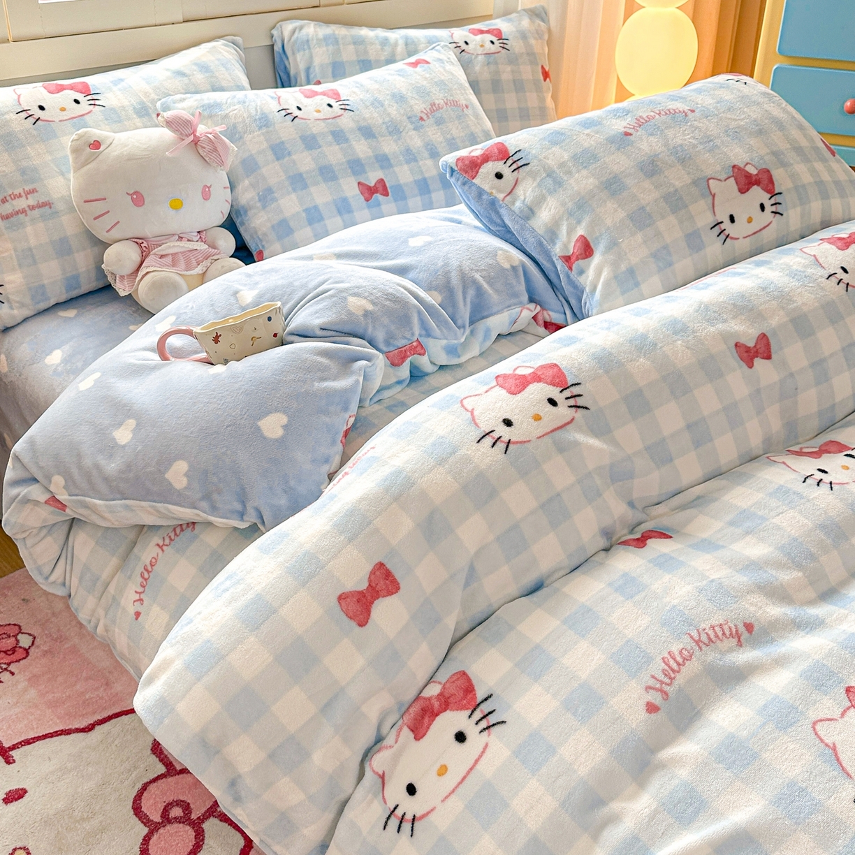 91家纺网 家纺一手货源 找家纺 博雅 2025新款三丽鸥正版授权高克重牛奶绒小版四件套提供买家秀 牛奶绒小版-蓝色蝴蝶结KT