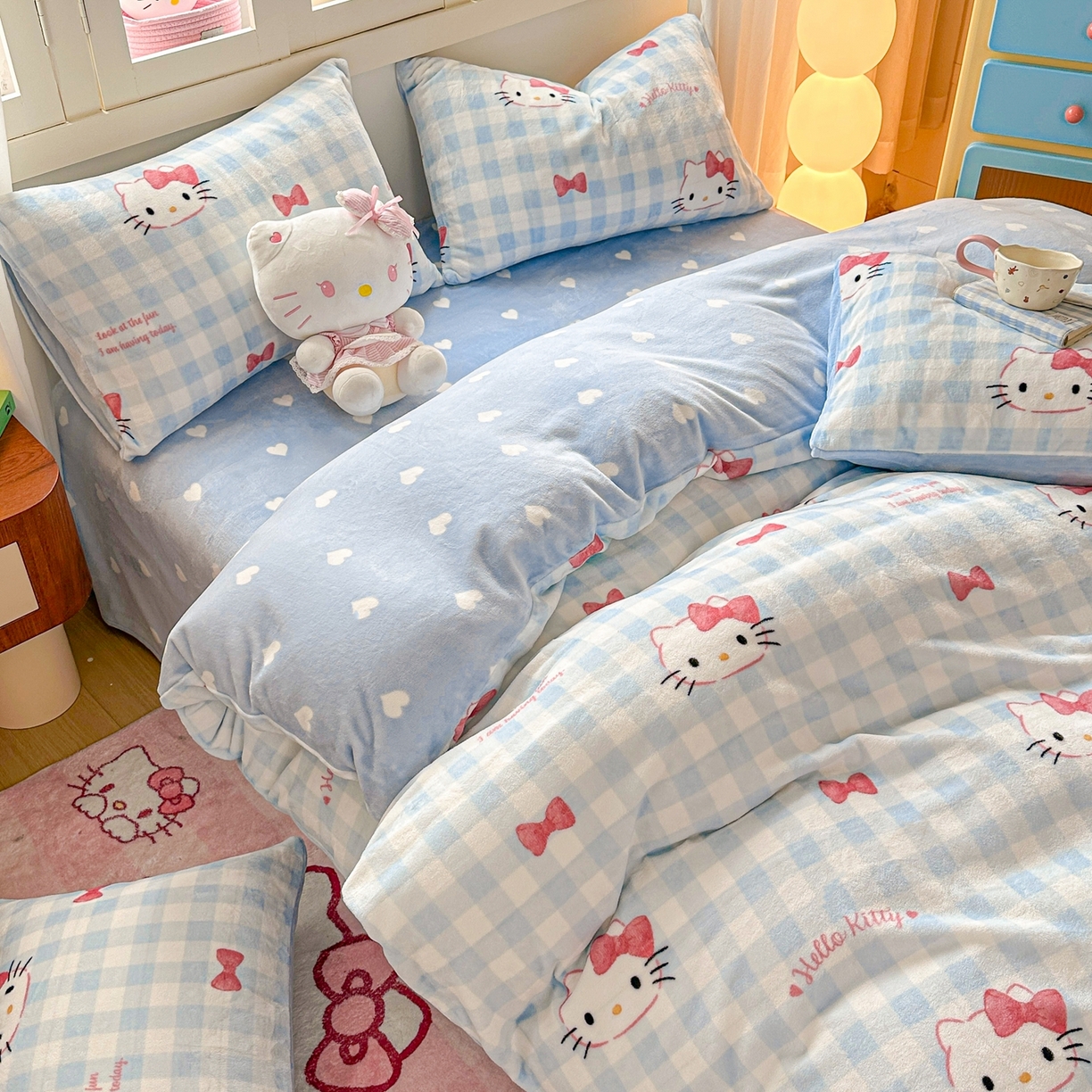 91家纺网 家纺一手货源 找家纺 博雅 2025新款三丽鸥正版授权高克重牛奶绒小版四件套提供买家秀 牛奶绒小版-蓝色蝴蝶结KT