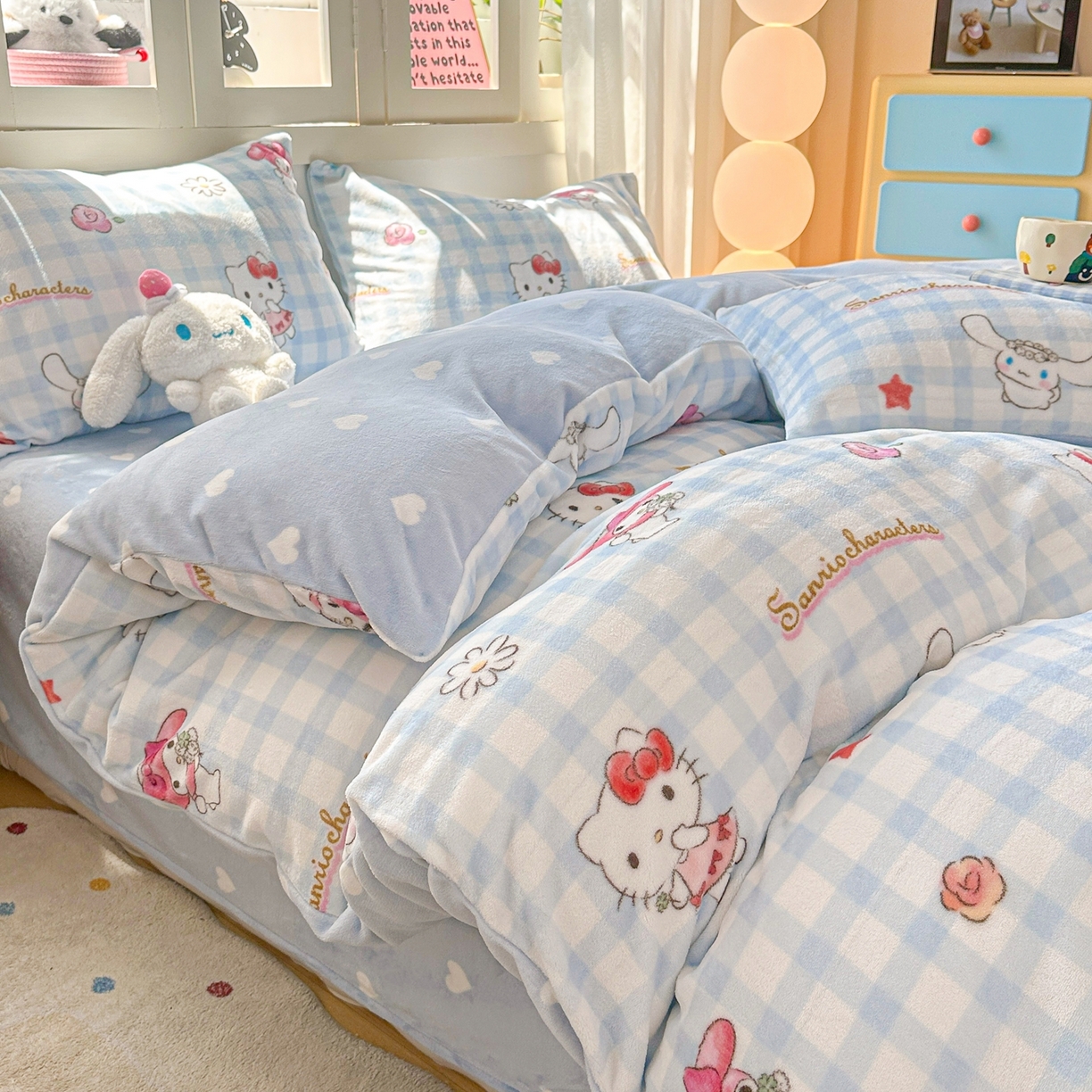 91家纺网 家纺一手货源 找家纺 博雅 2025新款三丽鸥正版授权高克重牛奶绒小版四件套提供买家秀 牛奶绒小版-蓝色KT猫玉桂狗