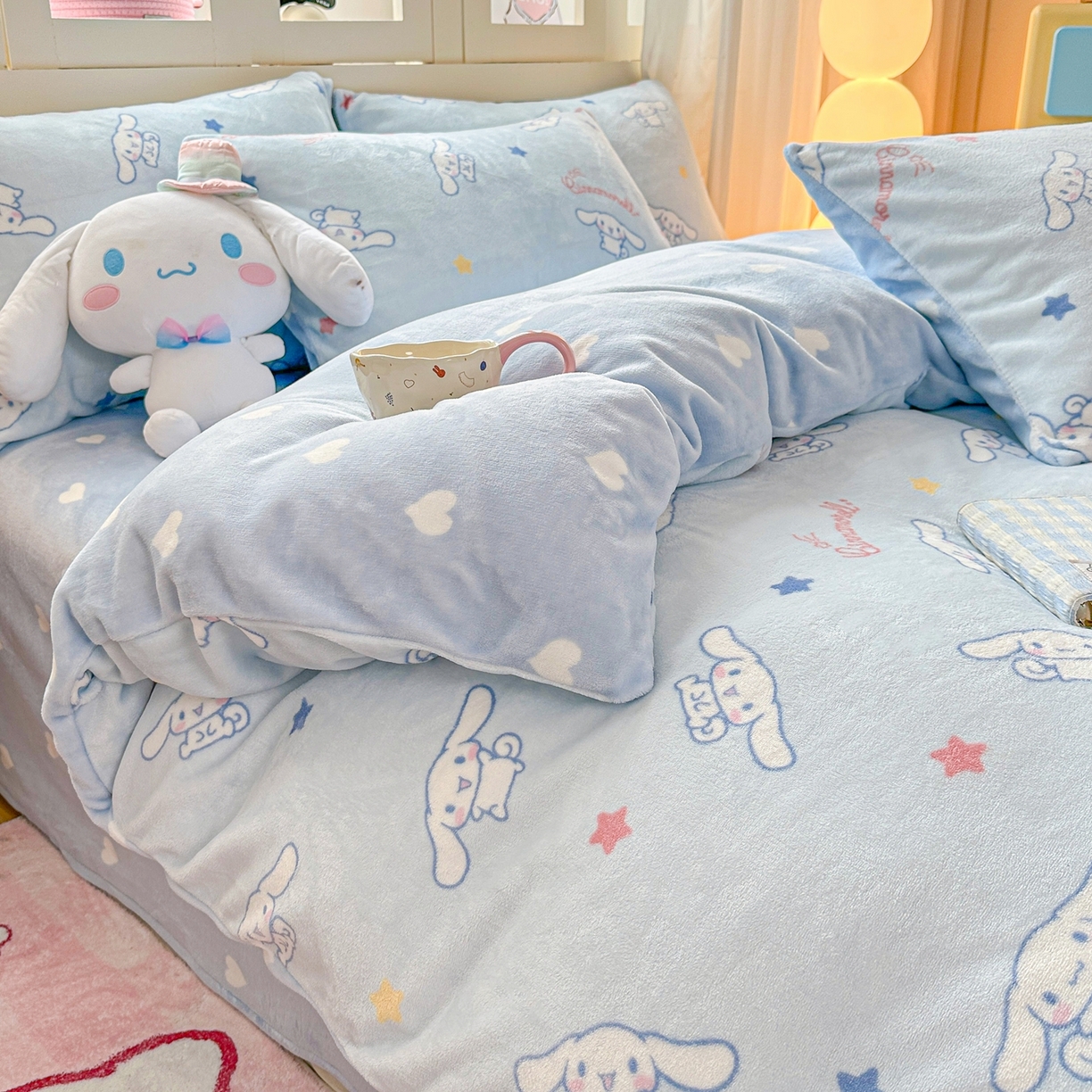 91家纺网 家纺一手货源 找家纺 博雅 2025新款三丽鸥正版授权高克重牛奶绒小版四件套提供买家秀 牛奶绒小版-满版玉桂狗