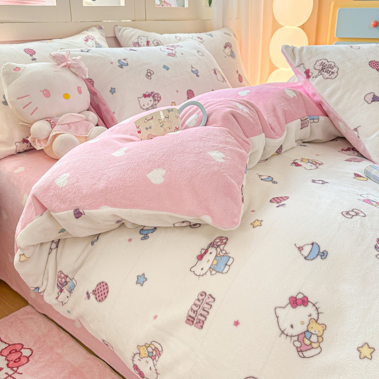 91家纺网 家纺一手货源 找家纺 博雅 2025新款三丽鸥正版授权高克重牛奶绒小版四件套提供买家秀 牛奶绒小版-美美KT专版花型