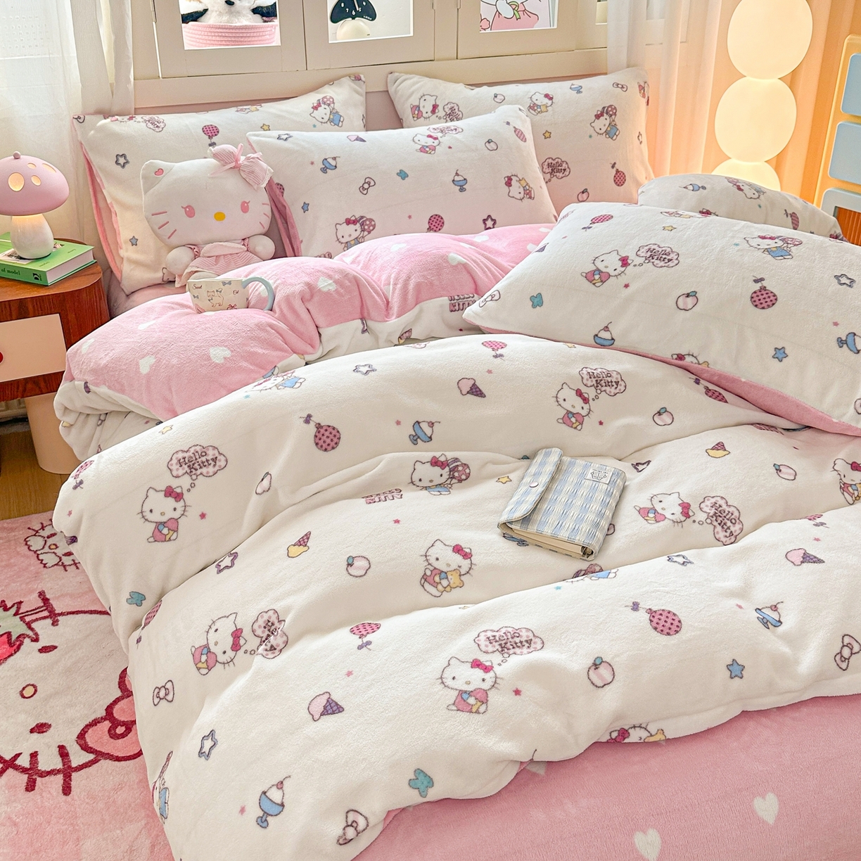 91家纺网 家纺一手货源 找家纺 博雅 2025新款三丽鸥正版授权高克重牛奶绒小版四件套提供买家秀 牛奶绒小版-美美KT专版花型