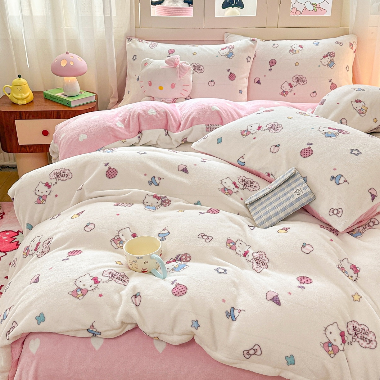 91家纺网 家纺一手货源 找家纺 博雅 2025新款三丽鸥正版授权高克重牛奶绒小版四件套提供买家秀 牛奶绒小版-美美KT专版花型