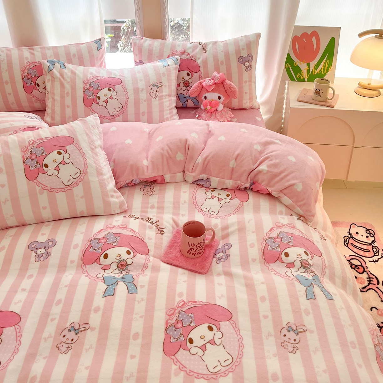 91家纺网 家纺一手货源 找家纺 博雅 2025新款三丽鸥正版授权高克重牛奶绒小版四件套提供买家秀 牛奶绒小版-甜甜美乐蒂专版花型