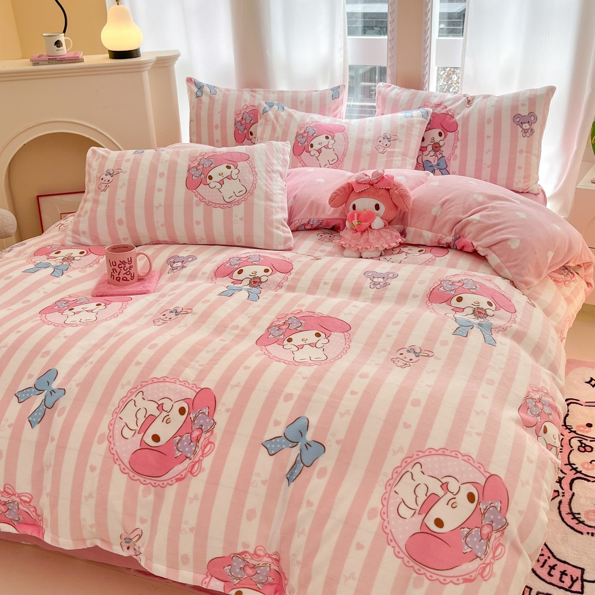 91家纺网 家纺一手货源 找家纺 博雅 2025新款三丽鸥正版授权高克重牛奶绒小版四件套提供买家秀 牛奶绒小版-甜甜美乐蒂专版花型