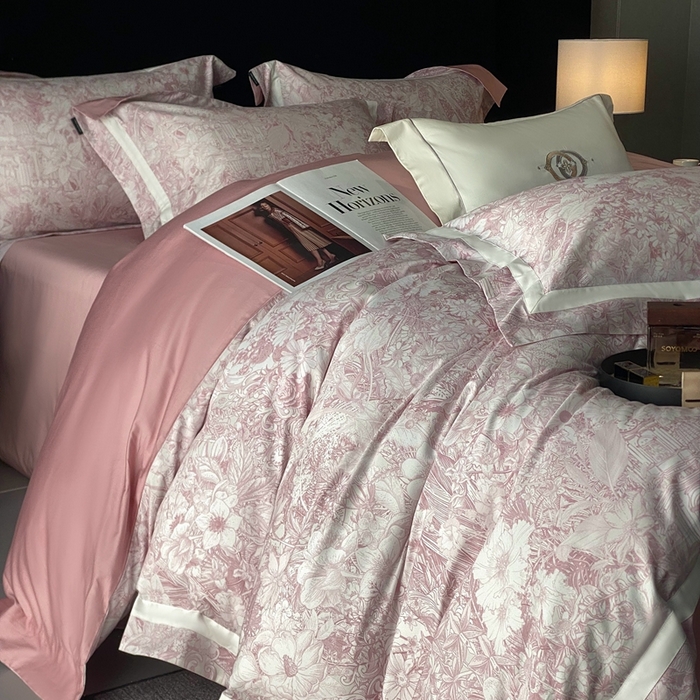 91家纺网 家纺一手货源 找家纺 南泉坊 2025新款长绒棉纯棉丝光工艺数码印花四件套 艾丽莎粉