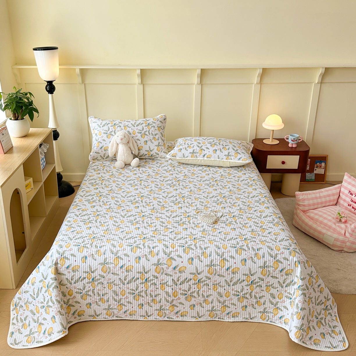 91家纺网 家纺一手货源 找家纺 寐居家纺 2025新款A类数码印花老粗布夹棉床盖 浆果枝枝