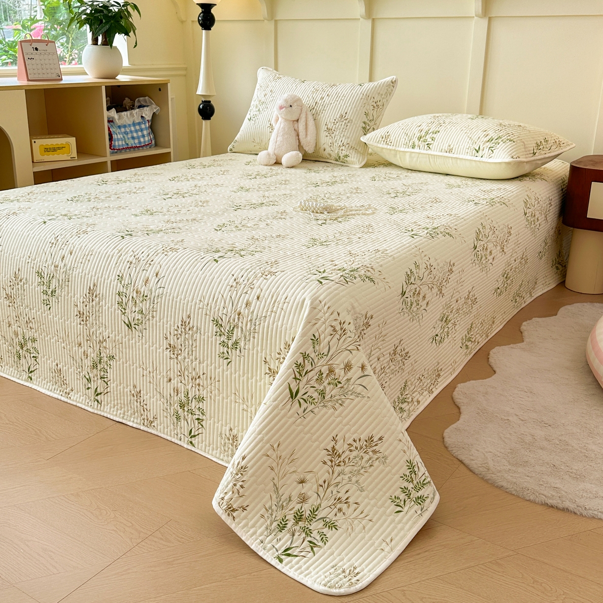 91家纺网 家纺一手货源 找家纺 寐居家纺 2025新款A类数码印花老粗布夹棉床盖 蔷薇漫枝