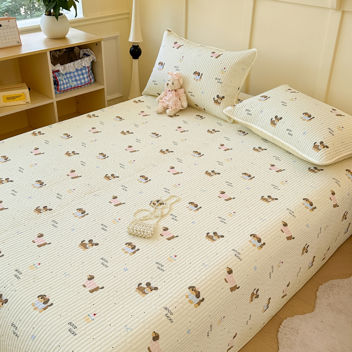 91家纺网 家纺一手货源 找家纺 寐居家纺 2025新款A类数码印花老粗布夹棉床盖 狗狗合集