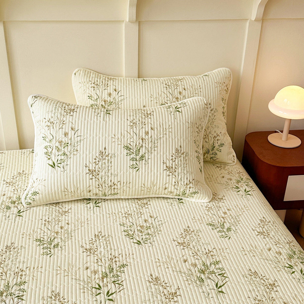 91家纺网 家纺一手货源 找家纺 寐居家纺 2025新款A类数码印花老粗布夹棉床盖 蔷薇漫枝