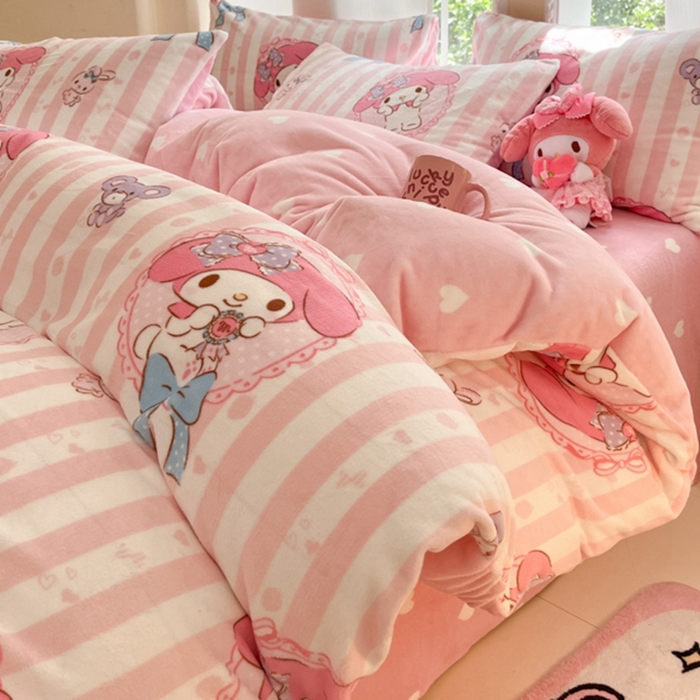 91家纺网 家纺一手货源 找家纺 博雅 2025新款三丽鸥正版授权高克重牛奶绒小版四件套提供买家秀 牛奶绒小版-甜甜美乐蒂专版花型