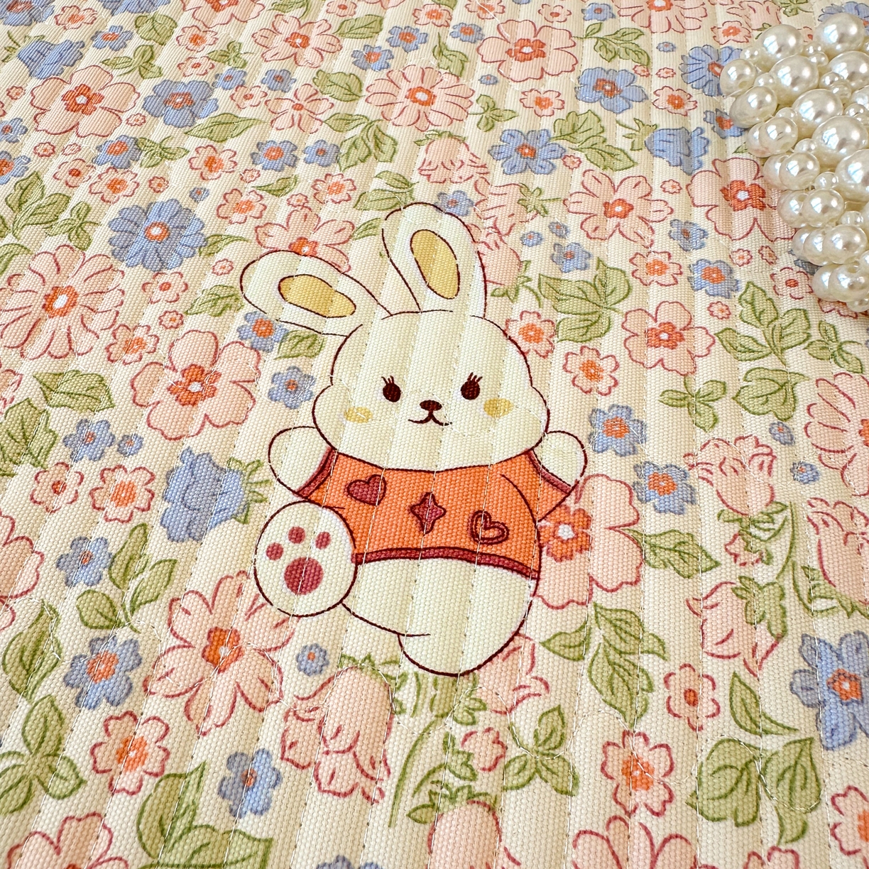 91家纺网 家纺一手货源 找家纺 寐居家纺 2025新款A类数码印花老粗布夹棉床盖 碎花甜梦