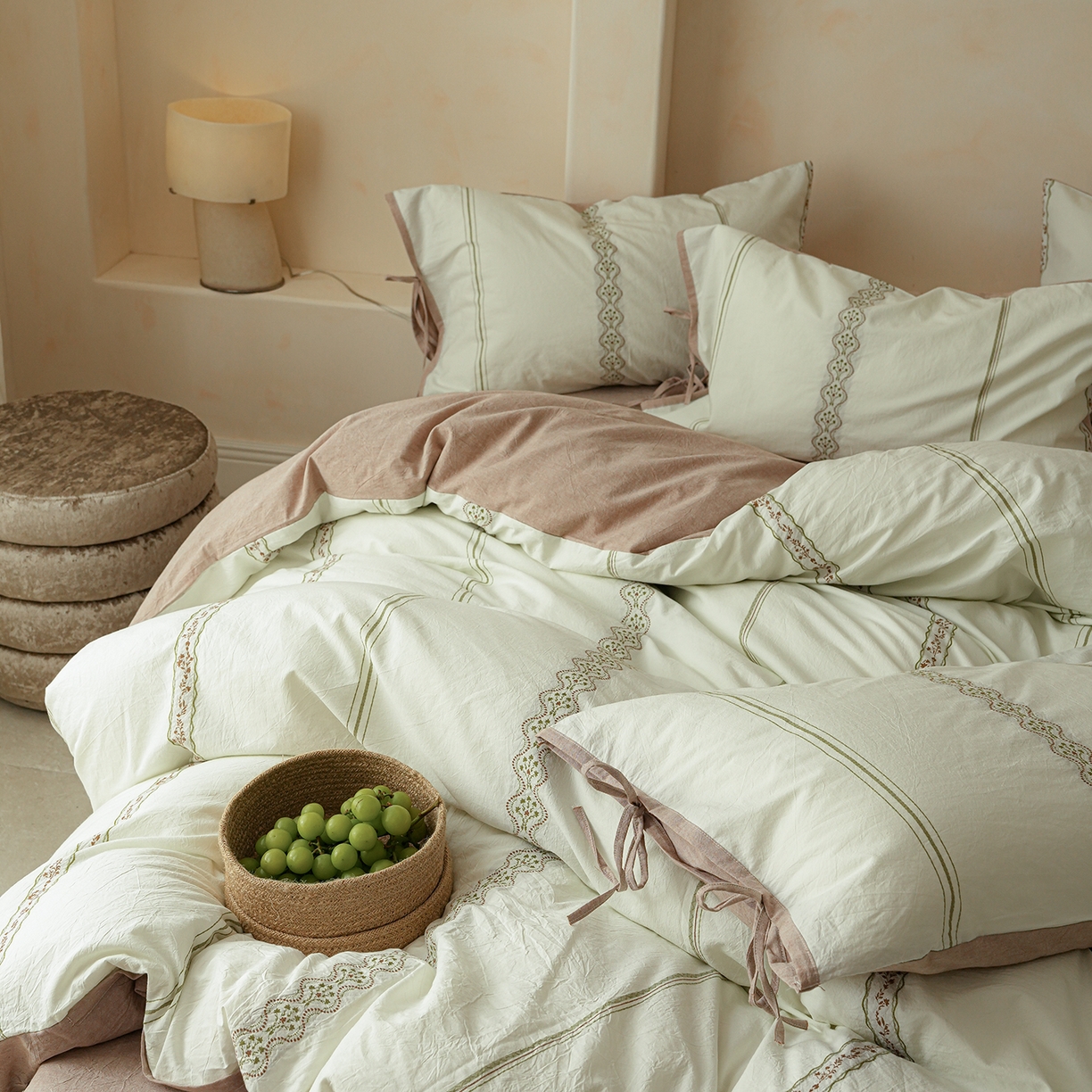 91家纺网 家纺一手货源 找家纺 寐居家纺 2025新款全棉A类60支水洗色织提花剪花四件套 繁花-绿咖