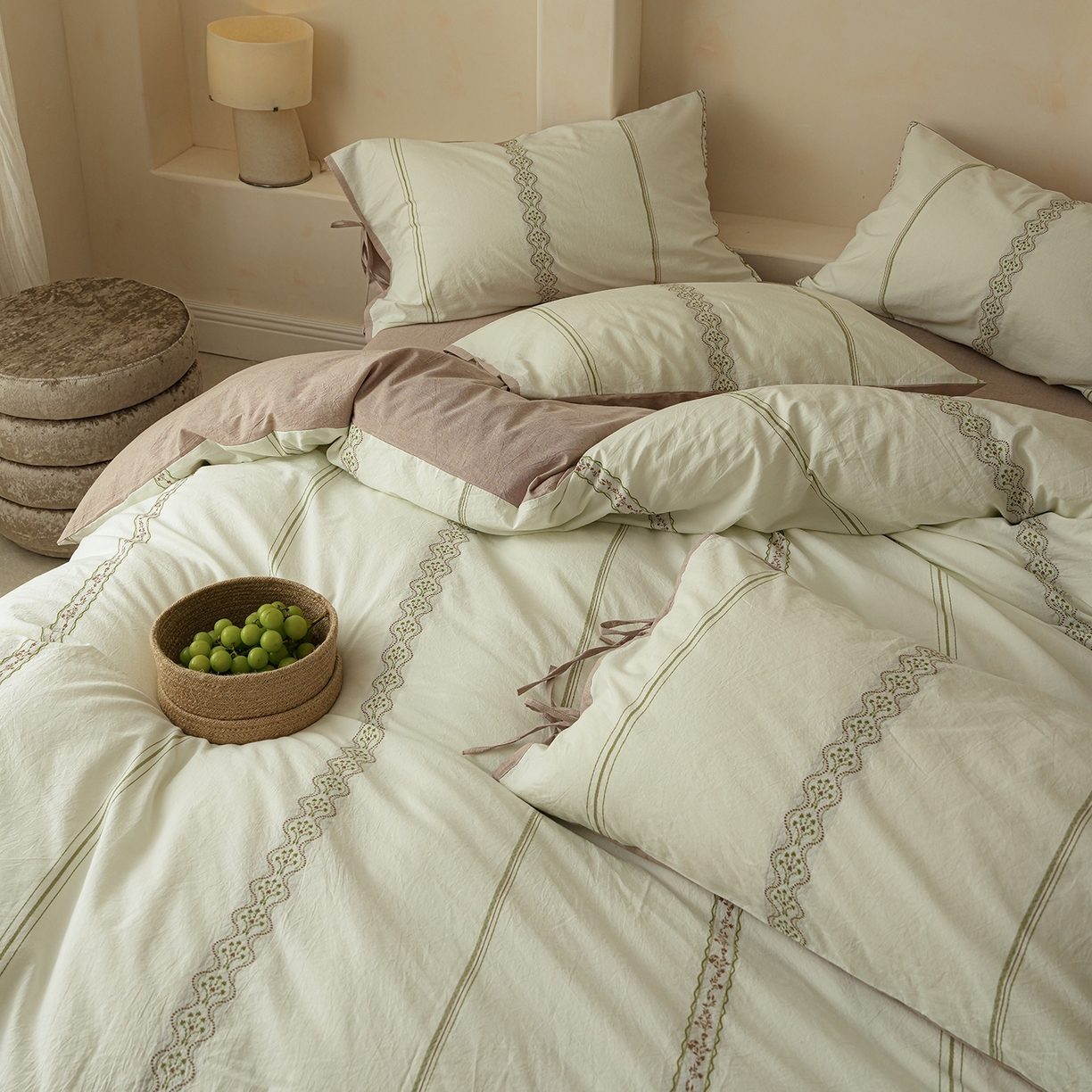 91家纺网 家纺一手货源 找家纺 寐居家纺 2025新款全棉A类60支水洗色织提花剪花四件套 繁花-绿咖