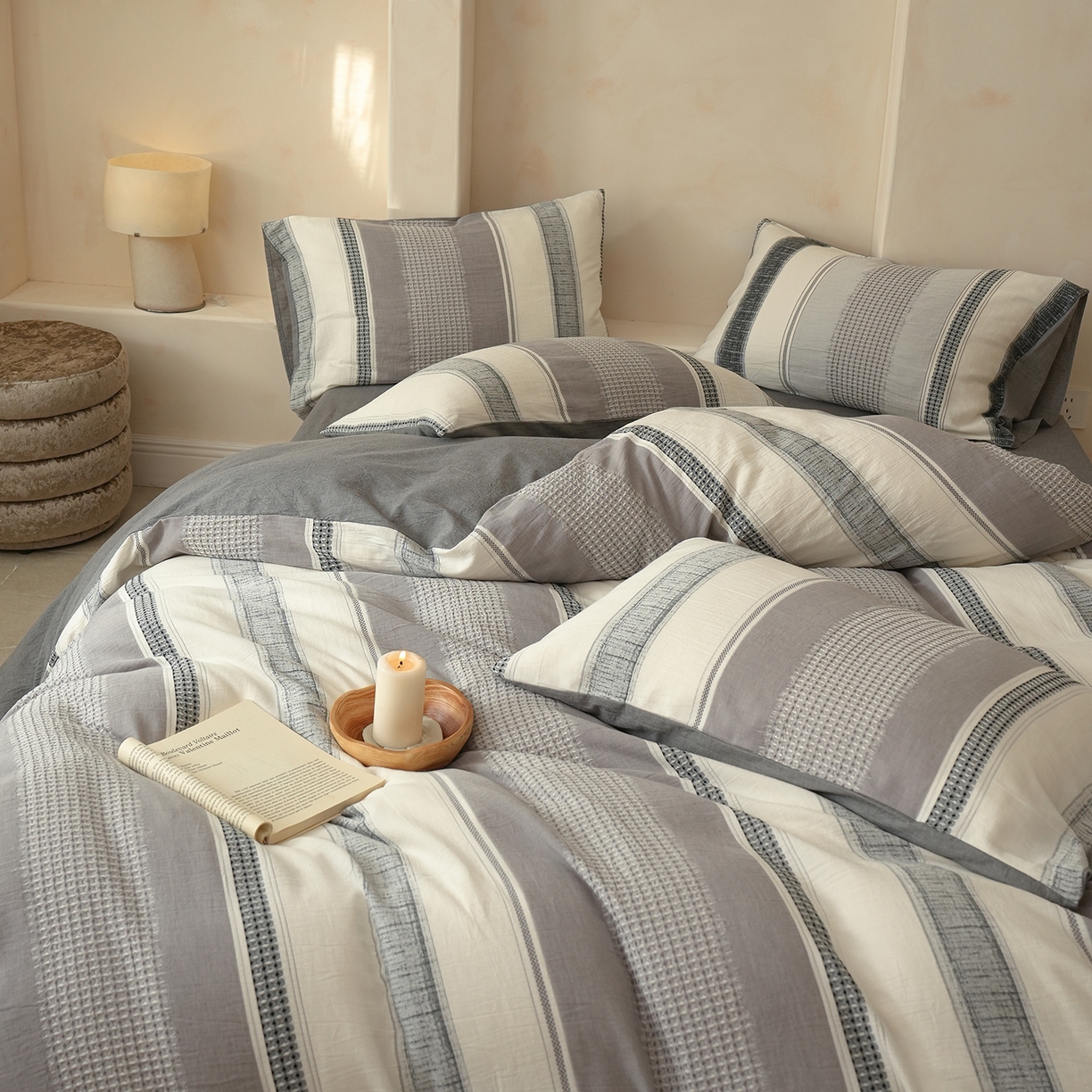 91家纺网 家纺一手货源 找家纺 寐居家纺 2025新款全棉A类60支水洗色织提花四件套 希尔薇-灰