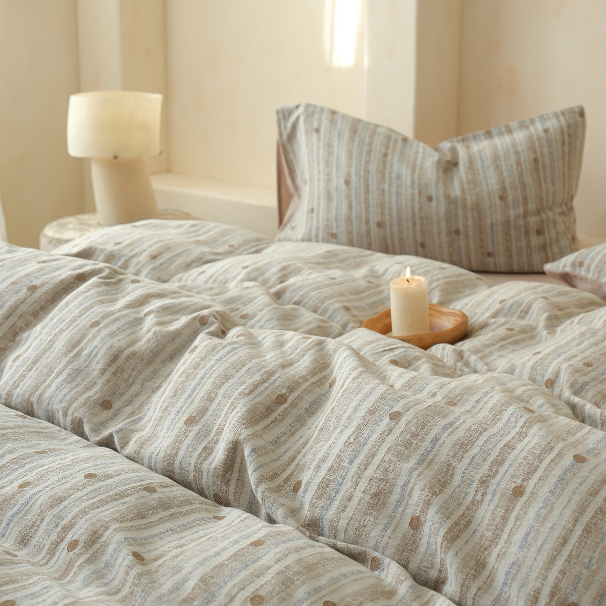 91家纺网 家纺一手货源 找家纺 （总）寐居家纺 2025新款全棉A类60支水洗色织提花四件套