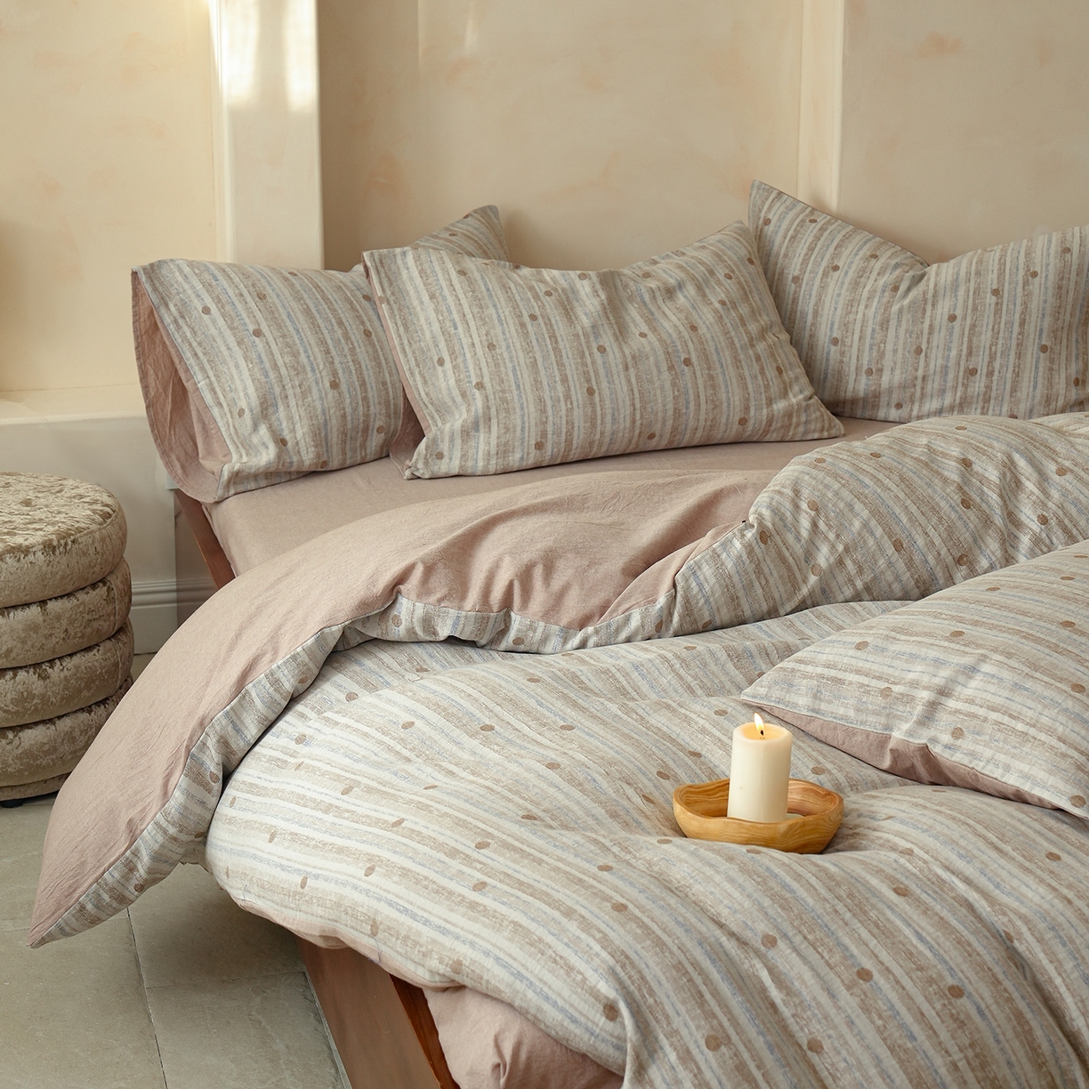 91家纺网 家纺一手货源 找家纺 寐居家纺 2025新款全棉A类60支水洗色织提花四件套 海盐波点-咖