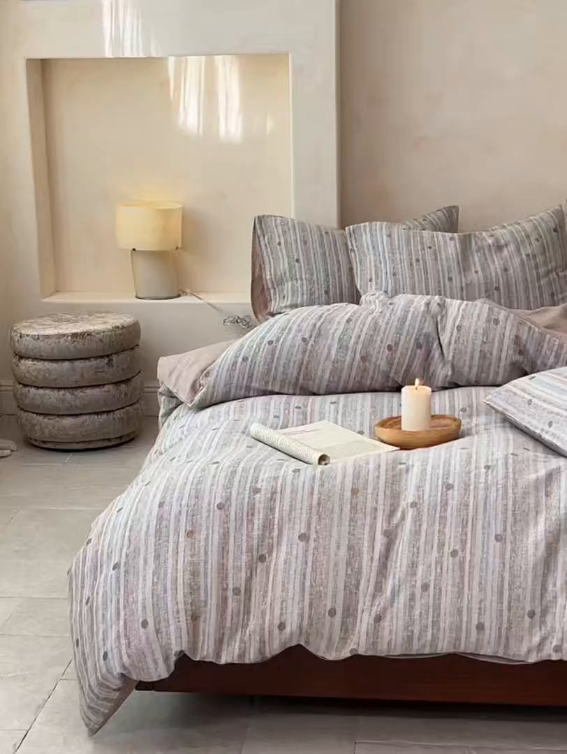 91家纺网 家纺一手货源 找家纺 寐居家纺 2025新款全棉A类60支水洗色织提花四件套 海盐波点-咖