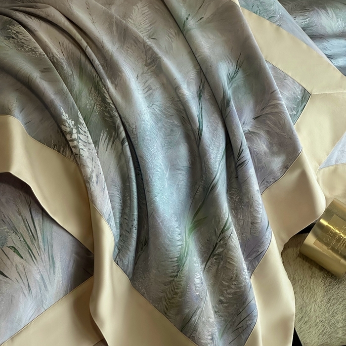 91家纺网 家纺一手货源 找家纺 南泉坊 2025新款长绒棉纯棉丝光工艺数码印花四件套 克洛伊米驼色