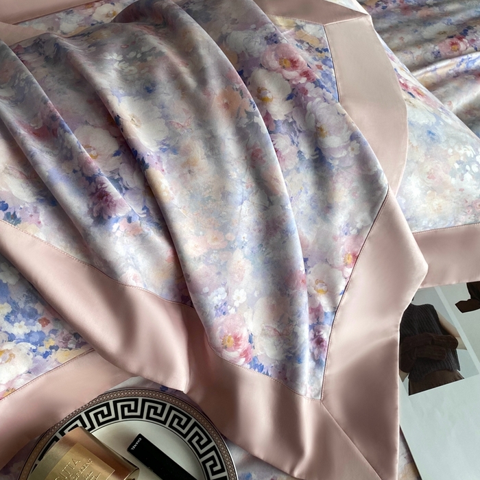 91家纺网 家纺一手货源 找家纺 南泉坊 2025新款长绒棉纯棉丝光工艺数码印花四件套 左左希心甜粉