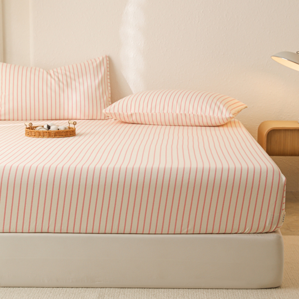 91家纺网 家纺一手货源 找家纺 简宜家居（朝初家纺） 2025新款纯棉全棉磨毛单床笠系列 线素-粉