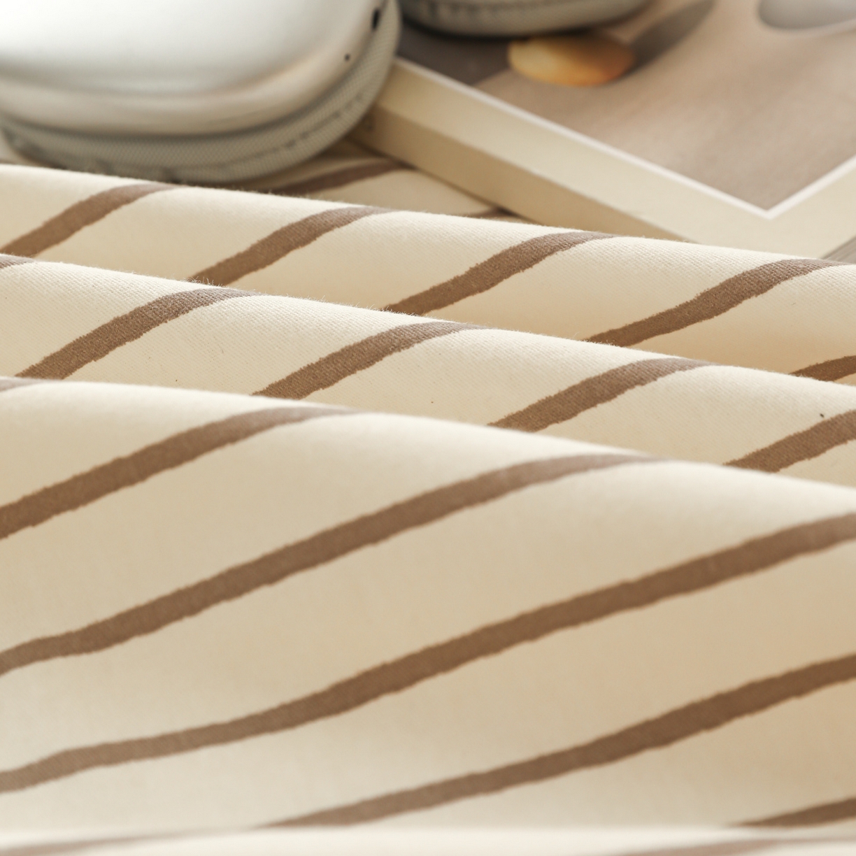 91家纺网 家纺一手货源 找家纺 简宜家居（朝初家纺） 2025新款纯棉全棉磨毛单床单系列 线素-灰