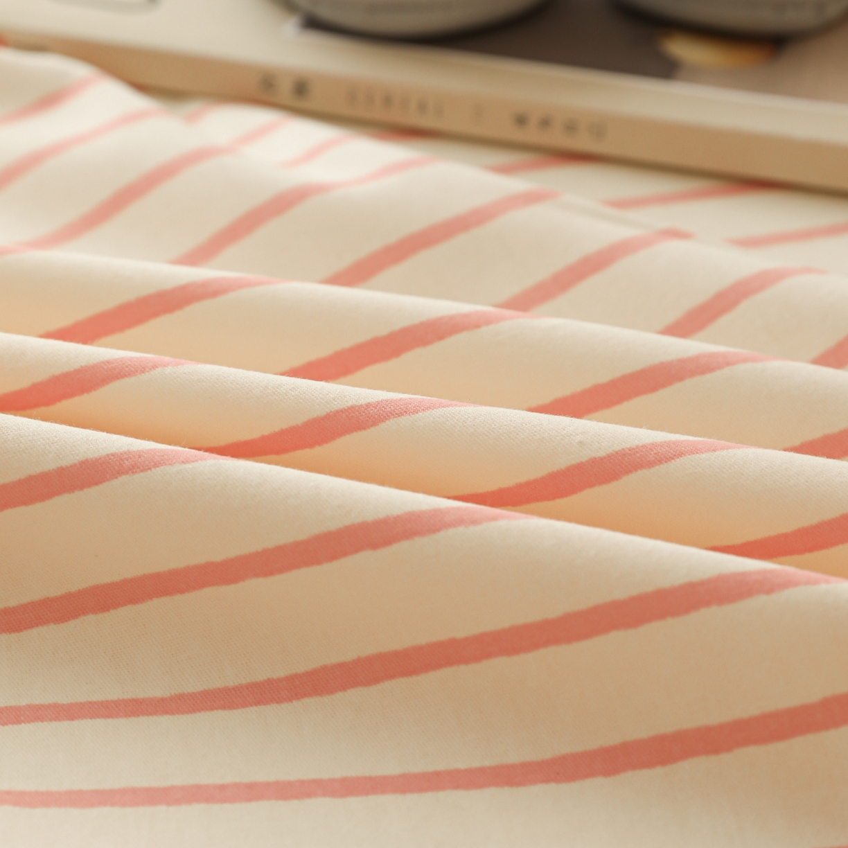 91家纺网 家纺一手货源 找家纺 简宜家居（朝初家纺） 2025新款纯棉全棉磨毛单床单系列 线素-粉