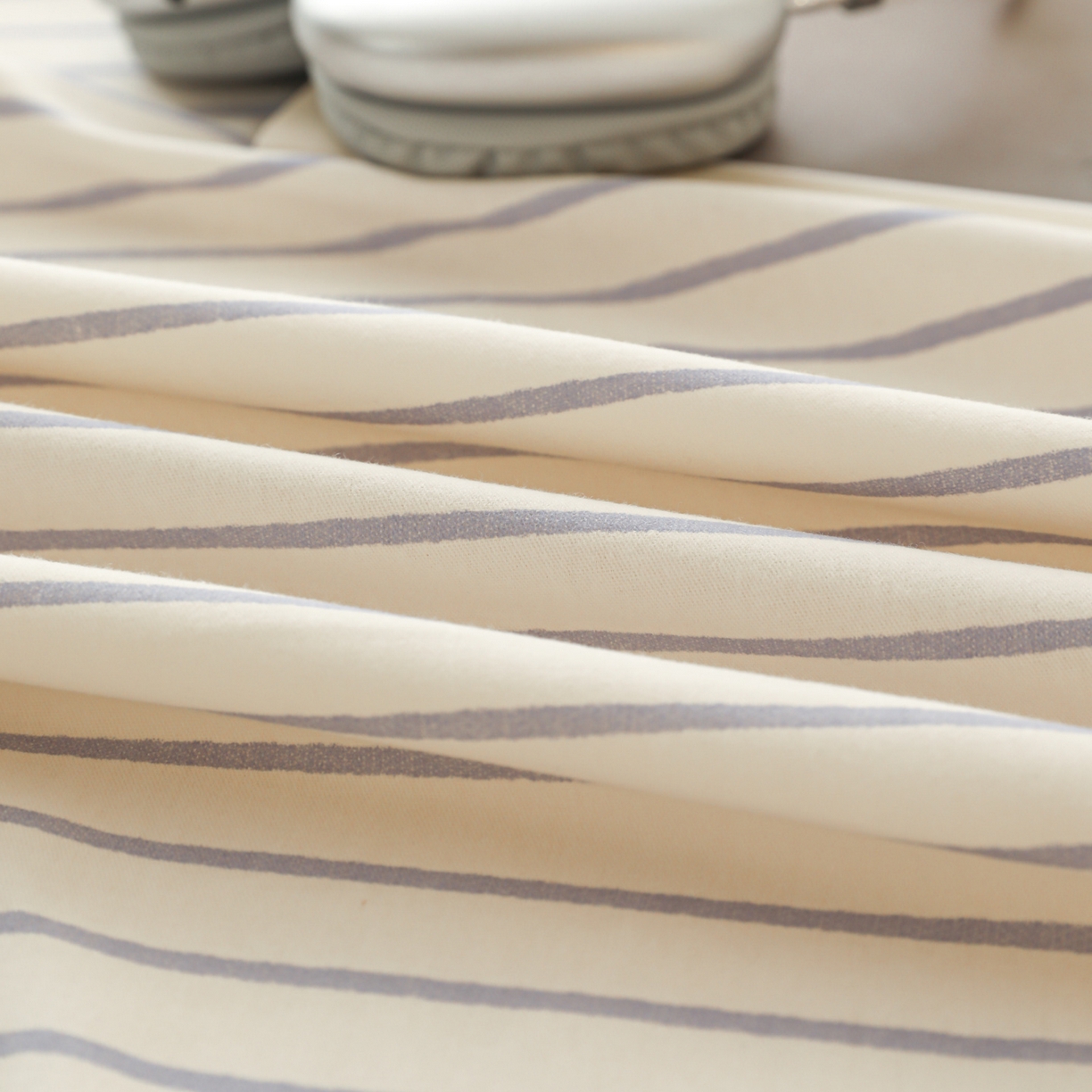 91家纺网 家纺一手货源 找家纺 简宜家居（朝初家纺） 2025新款纯棉全棉磨毛单床单系列 线素-蓝