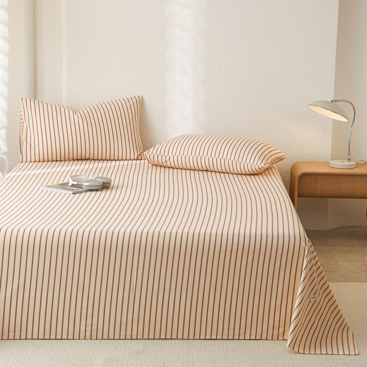 91家纺网 家纺一手货源 找家纺 简宜家居（朝初家纺） 2025新款纯棉全棉磨毛单床单系列 线素-浅紫