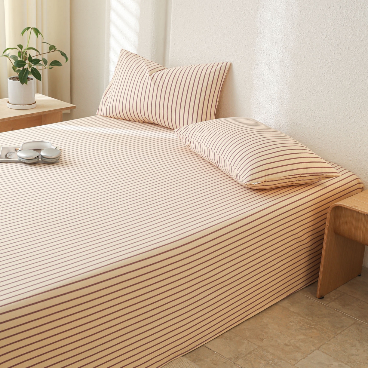 91家纺网 家纺一手货源 找家纺 简宜家居（朝初家纺） 2025新款纯棉全棉磨毛单床单系列 线素-浅紫