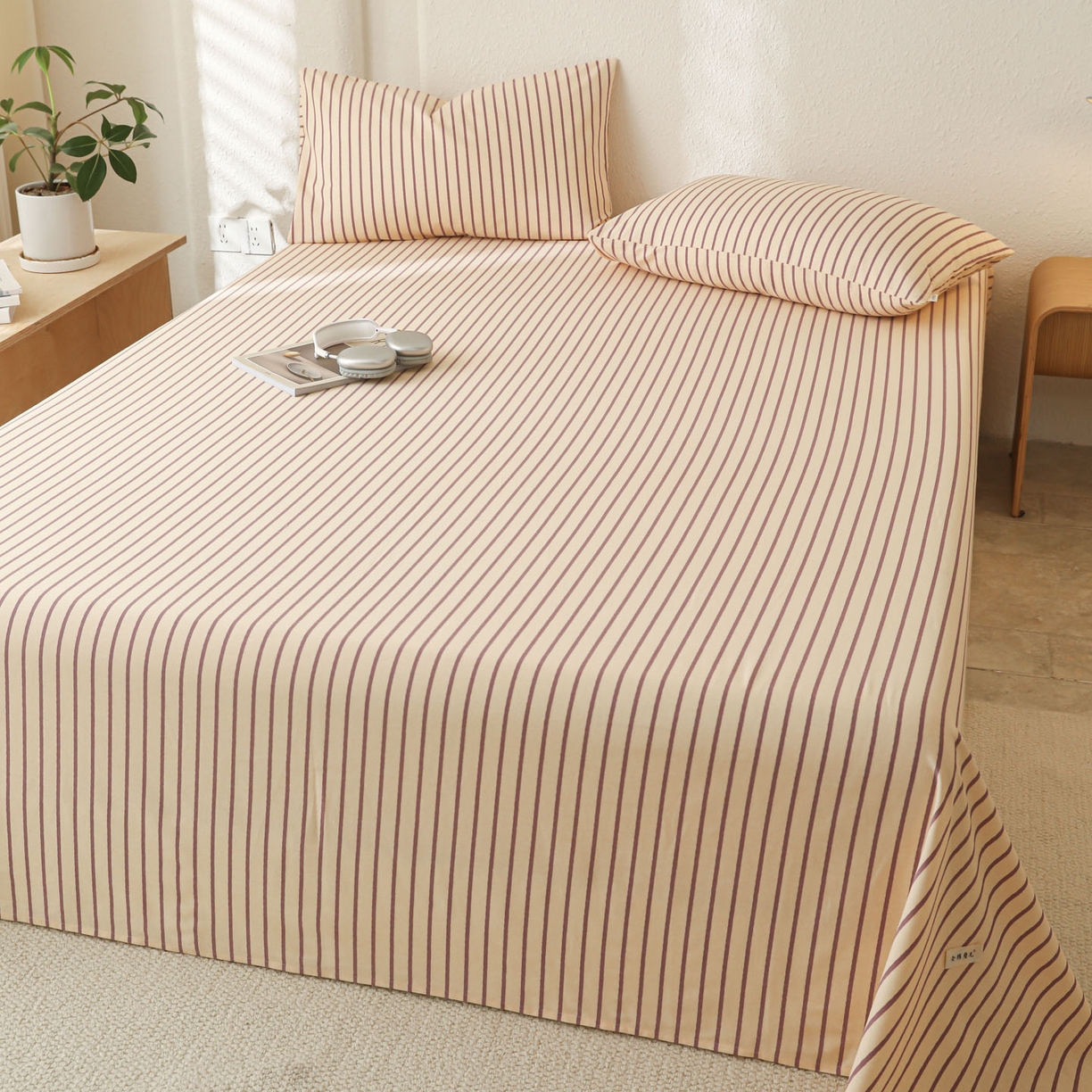 91家纺网 家纺一手货源 找家纺 简宜家居（朝初家纺） 2025新款纯棉全棉磨毛单床单系列 线素-浅紫