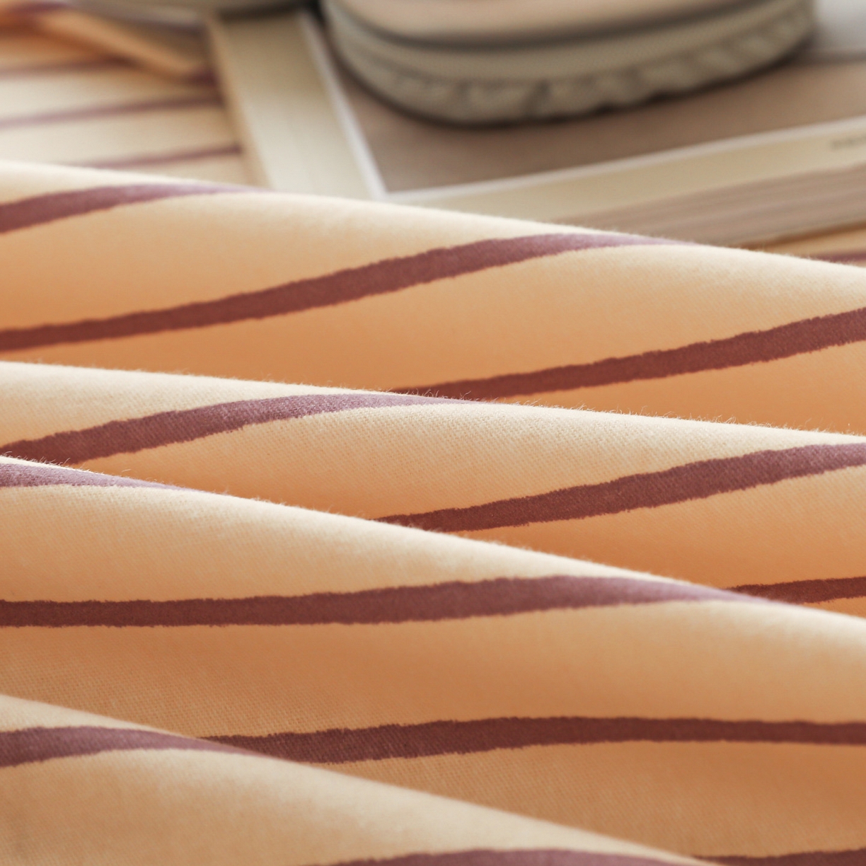 91家纺网 家纺一手货源 找家纺 简宜家居（朝初家纺） 2025新款纯棉全棉磨毛单床单系列 线素-浅紫