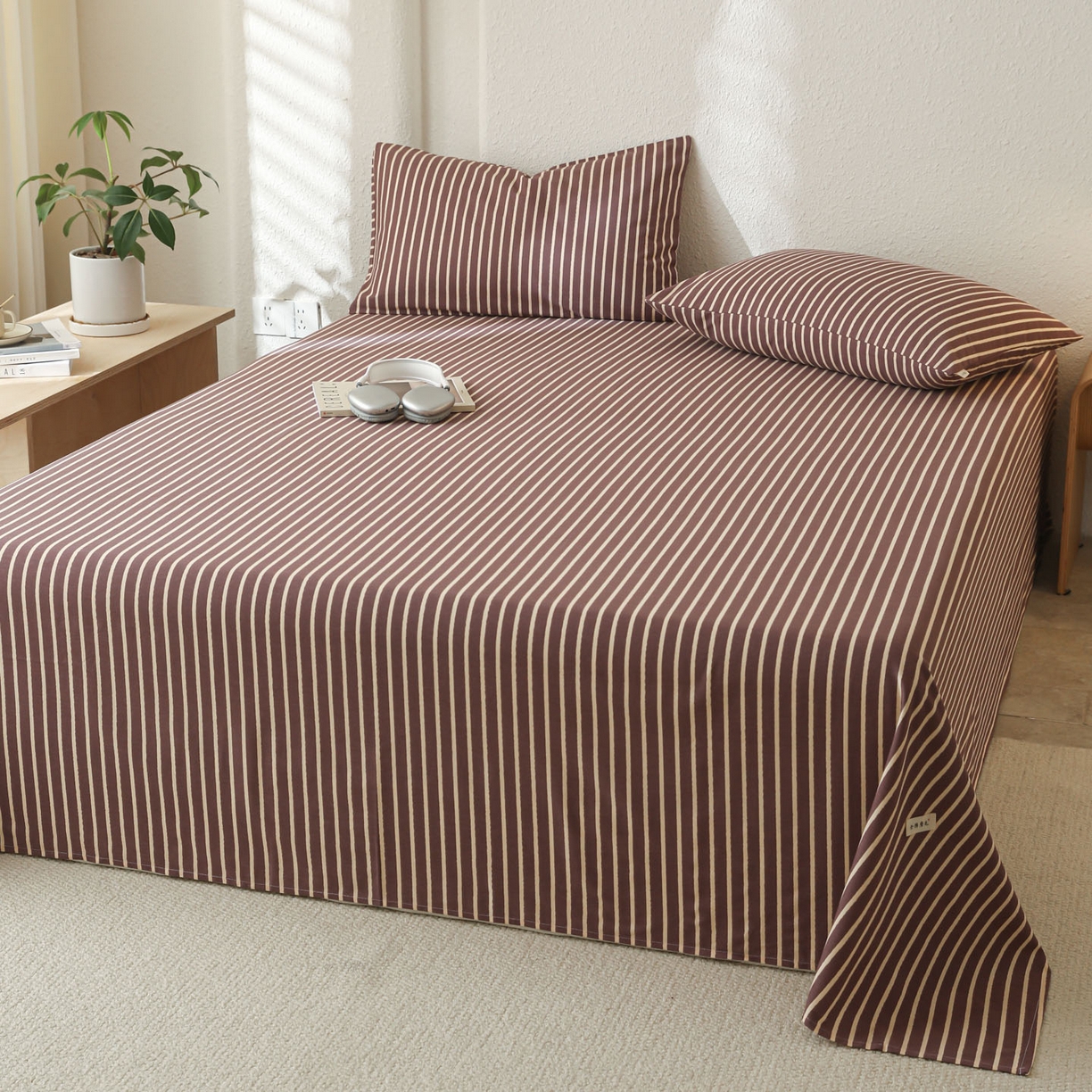 91家纺网 家纺一手货源 找家纺 简宜家居（朝初家纺） 2025新款纯棉全棉磨毛单床单系列 线素-微醺紫