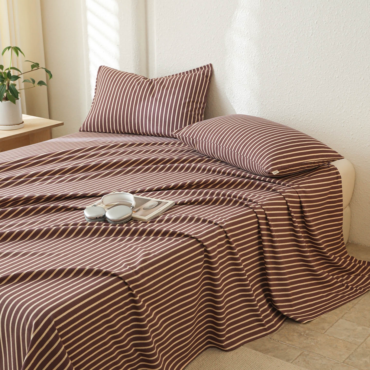 91家纺网 家纺一手货源 找家纺 简宜家居（朝初家纺） 2025新款纯棉全棉磨毛单床单系列 线素-微醺紫