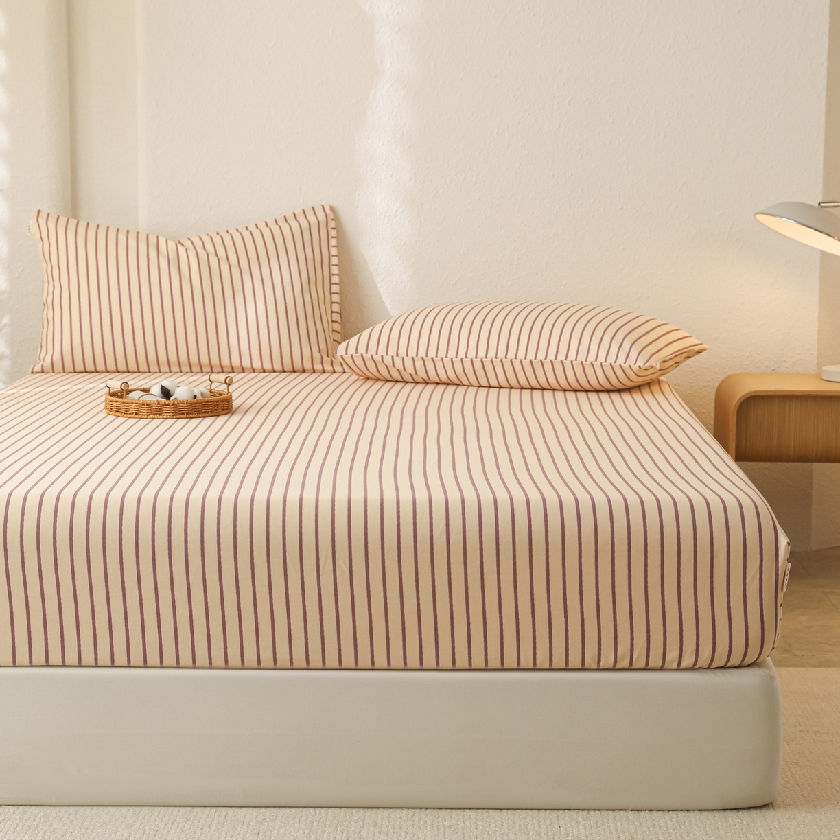 91家纺网 家纺一手货源 找家纺 简宜家居（朝初家纺） 2025新款纯棉全棉磨毛单床笠系列 线素-浅紫