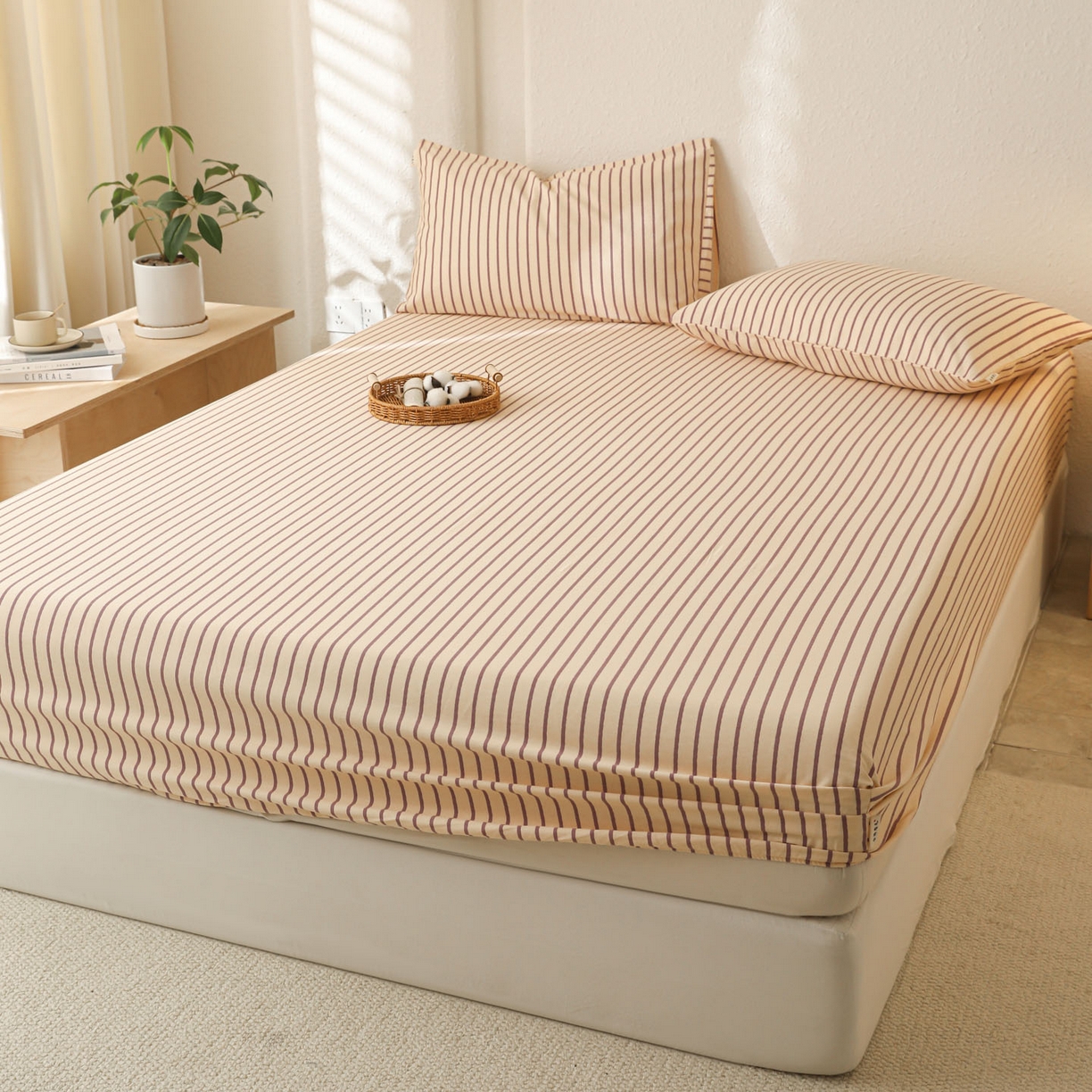 91家纺网 家纺一手货源 找家纺 简宜家居（朝初家纺） 2025新款纯棉全棉磨毛单床笠系列 线素-浅紫