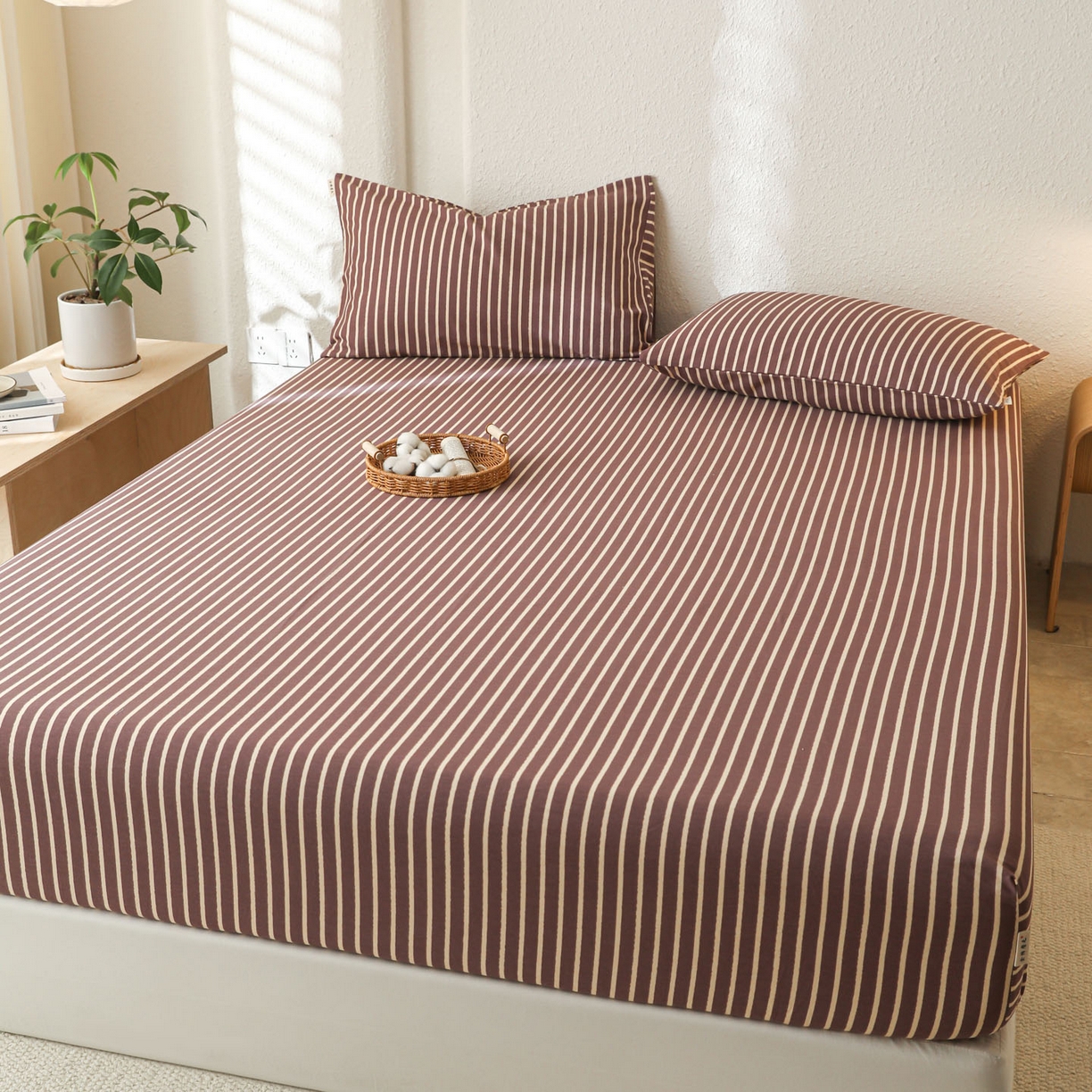 91家纺网 家纺一手货源 找家纺 简宜家居（朝初家纺） 2025新款纯棉全棉磨毛单床笠系列 线素-微醺紫