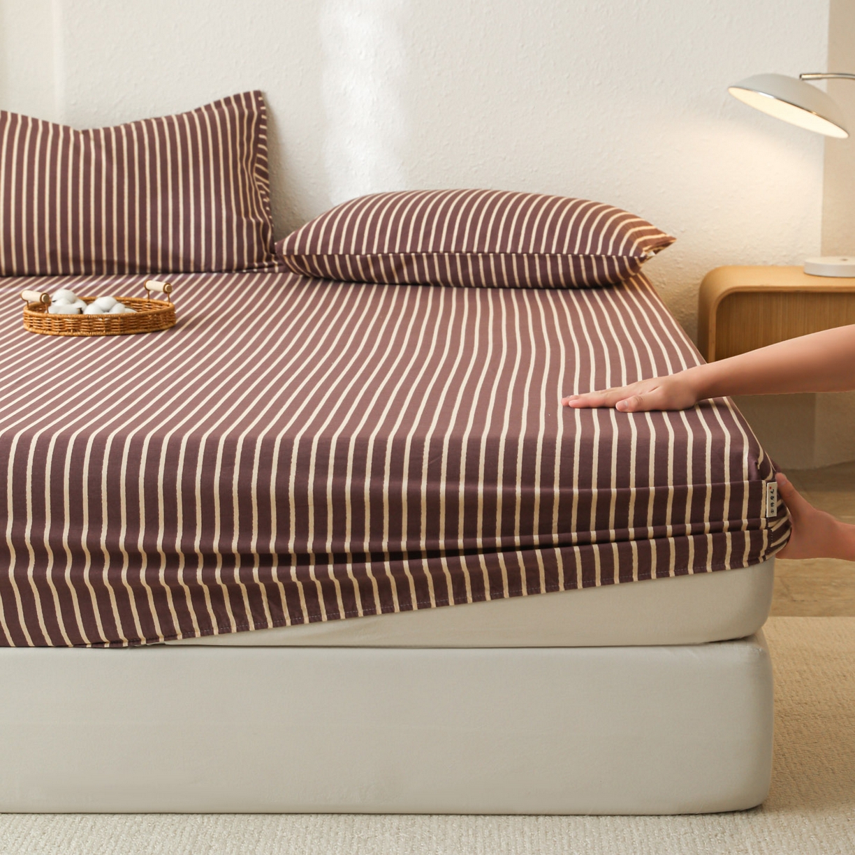 91家纺网 家纺一手货源 找家纺 简宜家居（朝初家纺） 2025新款纯棉全棉磨毛单床笠系列 线素-微醺紫