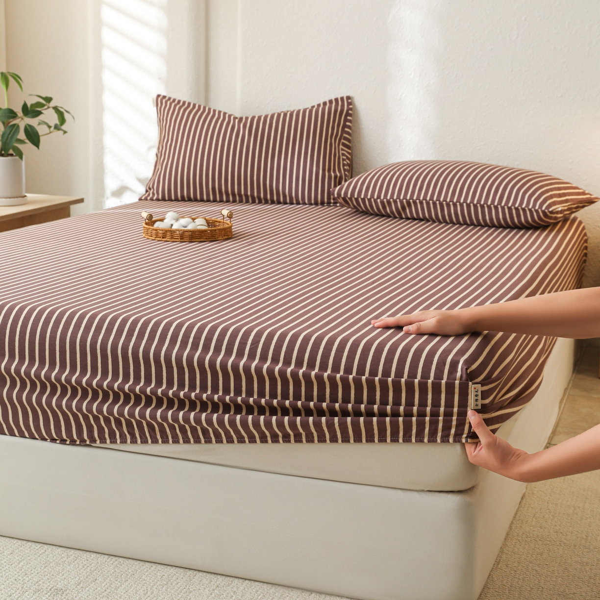 91家纺网 家纺一手货源 找家纺 简宜家居（朝初家纺） 2025新款纯棉全棉磨毛单床笠系列 线素-微醺紫