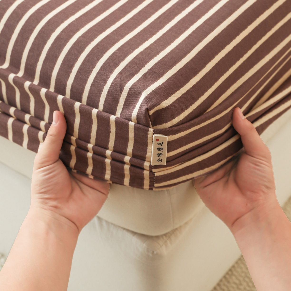 91家纺网 家纺一手货源 找家纺 简宜家居（朝初家纺） 2025新款纯棉全棉磨毛单床笠系列 线素-微醺紫