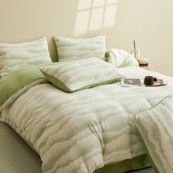 91家纺网 家纺一手货源 找家纺 （总）菡宝 【第二批】2025雕花绒牛奶绒四件套-行云流水-支持定做定制尺寸