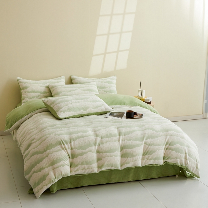 91家纺网 家纺一手货源 找家纺 （总）菡宝 【第二批】2025雕花绒牛奶绒四件套-行云流水-支持定做定制尺寸