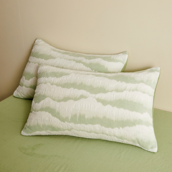 91家纺网 家纺一手货源 找家纺 菡宝 【第二批】2025雕花绒牛奶绒四件套-行云流水-支持定做定制尺寸 行云流水-豆绿