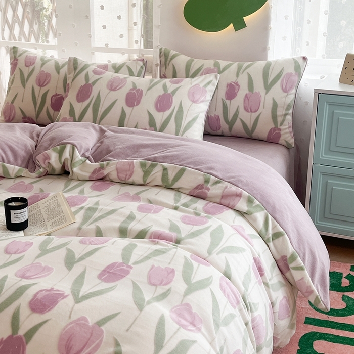 91家纺网 家纺一手货源 找家纺 菡宝 【第一批】2025雕花绒牛奶绒四件套-邦尼兔-支持定做定制尺寸 郁金花香紫