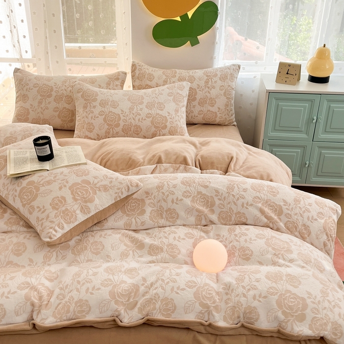 91家纺网 家纺一手货源 找家纺 菡宝 【第一批】2025雕花绒牛奶绒四件套-邦尼兔-支持定做定制尺寸 玫瑰花香杏