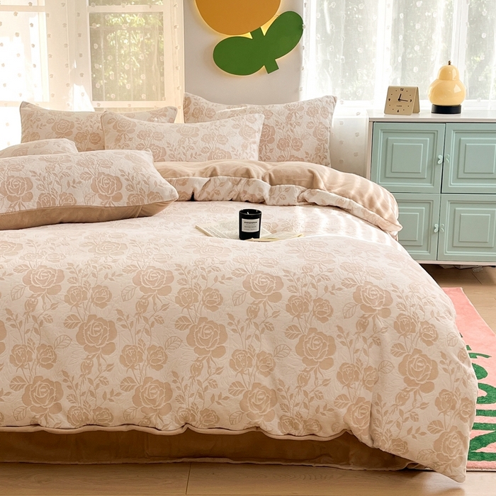 91家纺网 家纺一手货源 找家纺 菡宝 【第一批】2025雕花绒牛奶绒四件套-邦尼兔-支持定做定制尺寸 玫瑰花香杏