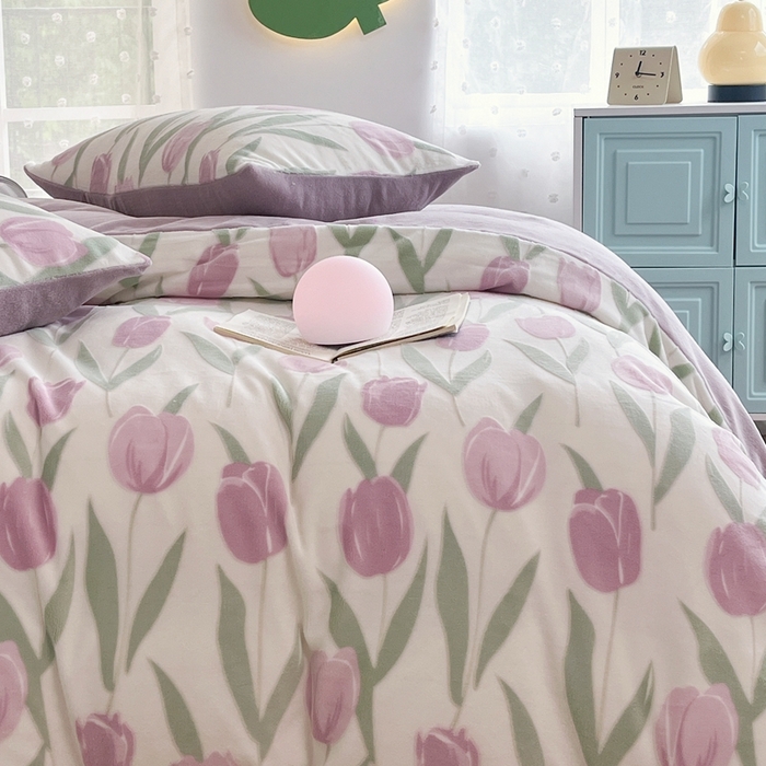 91家纺网 家纺一手货源 找家纺 菡宝 【第一批】2025雕花绒牛奶绒四件套-邦尼兔-支持定做定制尺寸 郁金花香紫