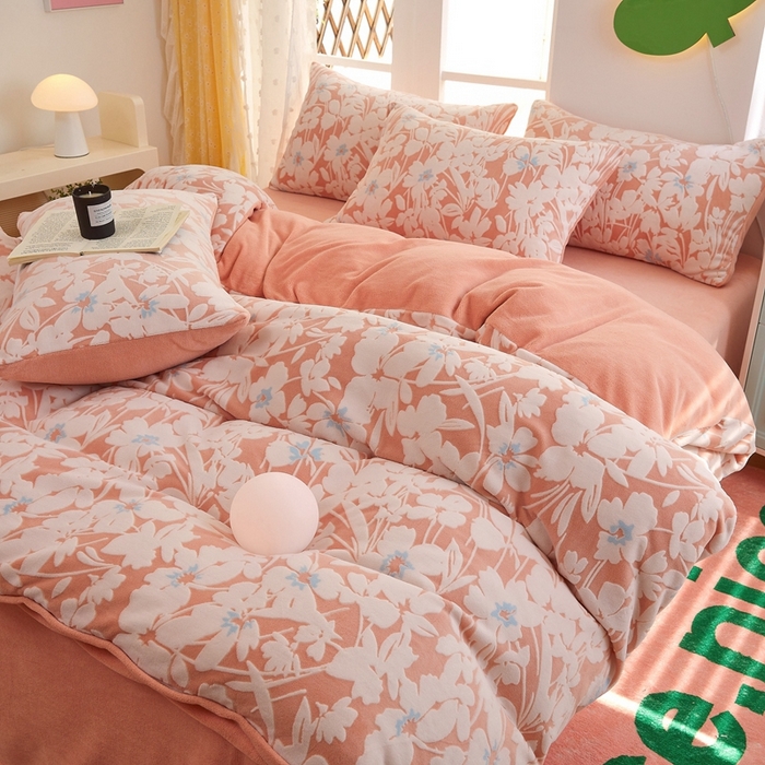 91家纺网 家纺一手货源 找家纺 菡宝 【第一批】2025雕花绒牛奶绒四件套-邦尼兔-支持定做定制尺寸 笙如夏花粉